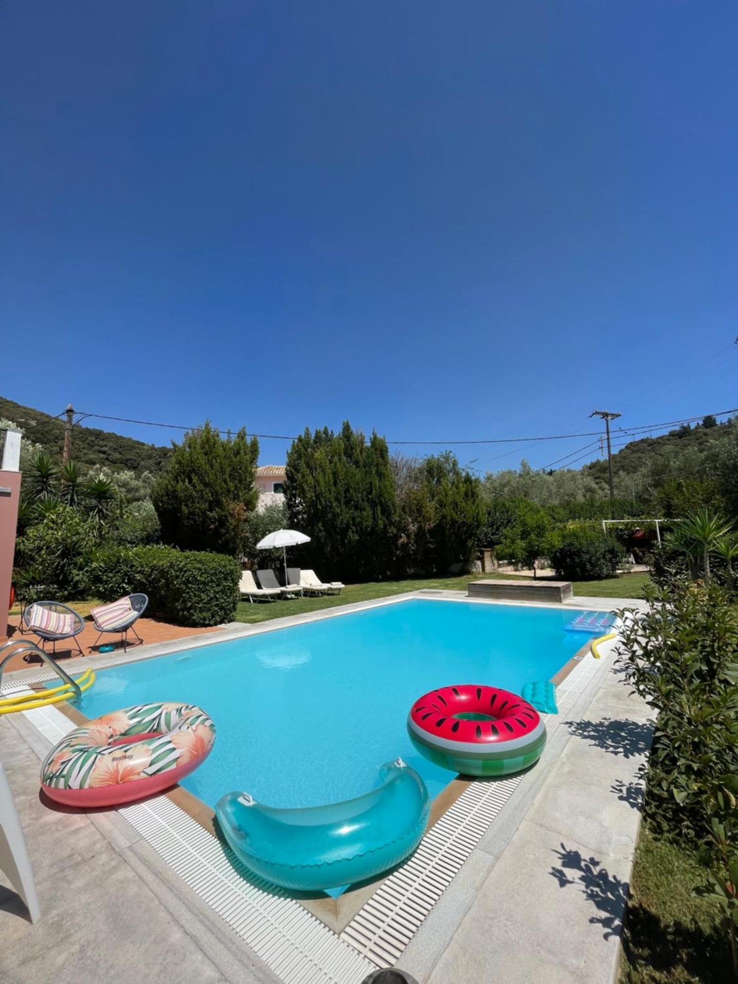 Gialos Villas 1-2 With A Private Pool Mikros Gialos Exteriör bild